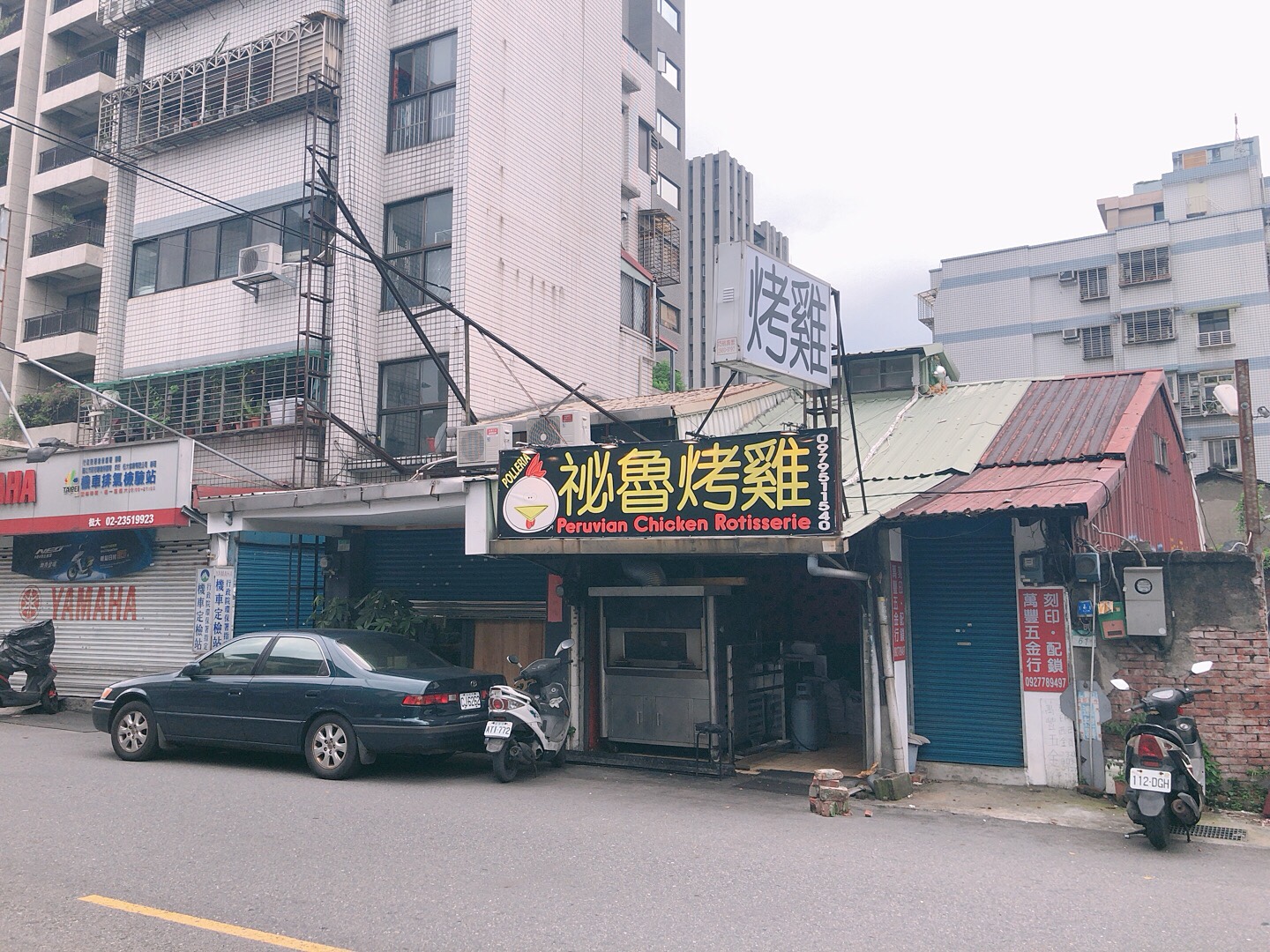 台北烤雞店-秘魯烤雞店外環境
