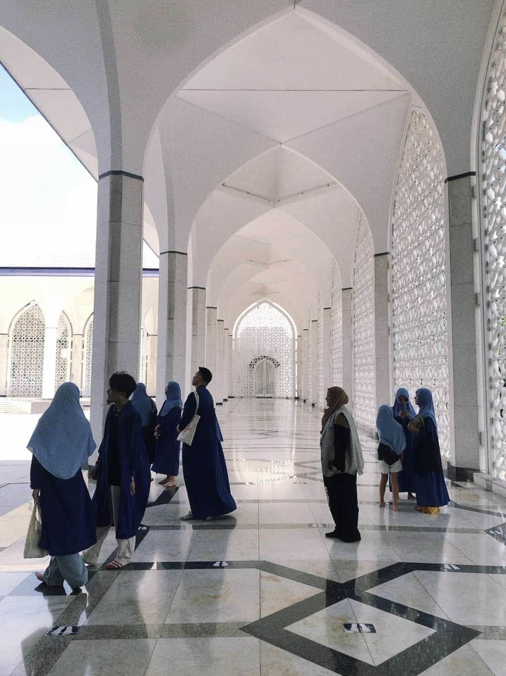藍色清真寺 馬來西亞 祈禱廳外造景